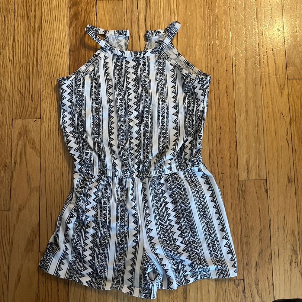 OLD NAVY GIRLS ROMPER SIZE 8